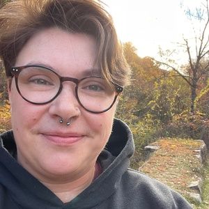 Meet your Posher, Elliot